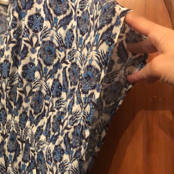 Rujuta Sheth Marie Cinched Kaftan Blue Lotus Print M/L - Picture 11 of 14